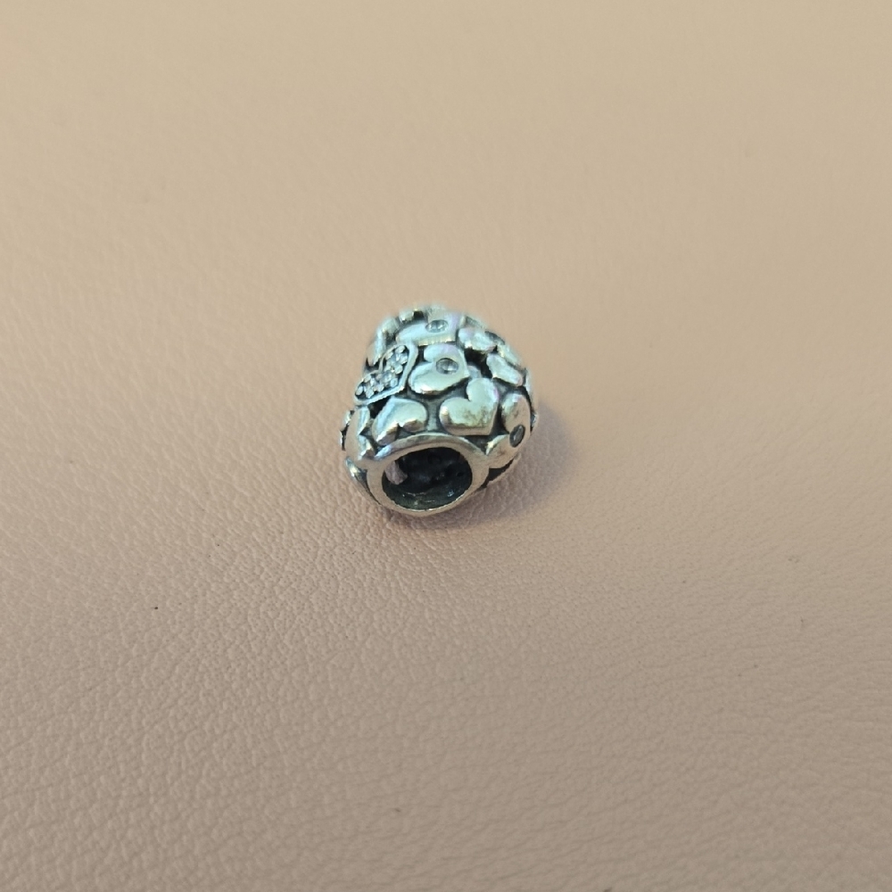 Pandora Silver Heart Charm with White Accents - Picture 4 of 5